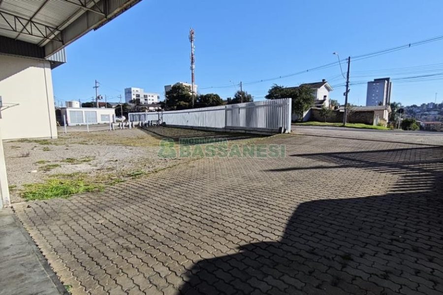 Pavilhão com 2040m², no bairro Santa Catarina em Caxias do Sul para Alugar