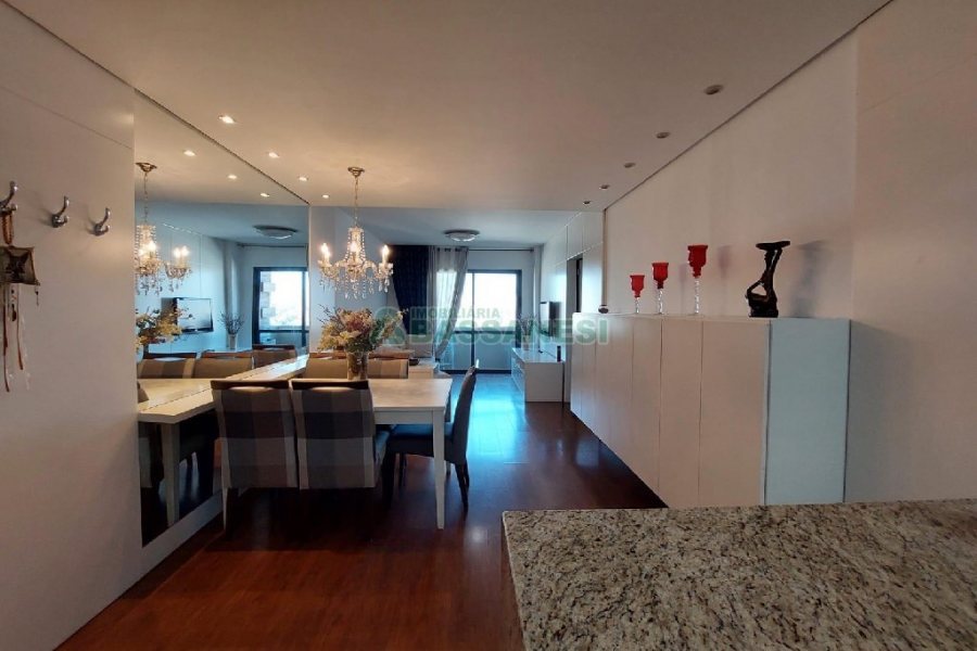 Apto Mobiliado com 99m², 3 dormitórios, 2 vagas, no bairro Pio X em Caxias do Sul para Alugar ou Comprar