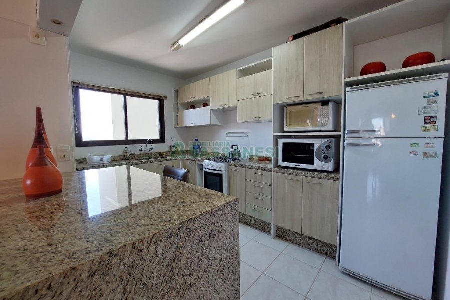 Apto Mobiliado com 99m², 3 dormitórios, 2 vagas, no bairro Pio X em Caxias do Sul para Alugar ou Comprar