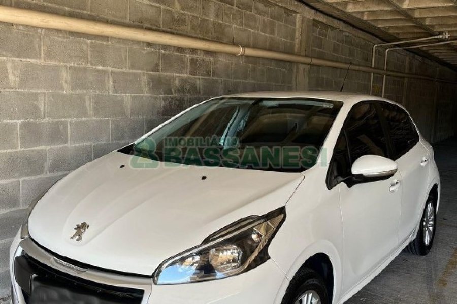 Apto Mobiliado com 64m², 2 dormitórios, 1 vaga, no bairro Jardelino Ramos em Caxias do Sul para Comprar