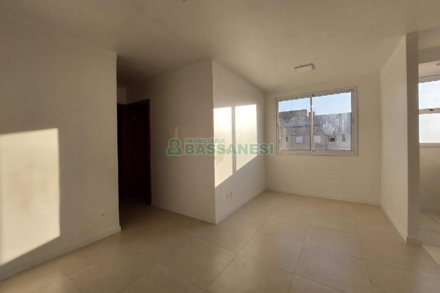 Apartamento com 49m², 2 dormitórios, 1 vaga, no bairro Nossa Senhora do Rosário em Caxias do Sul para Alugar