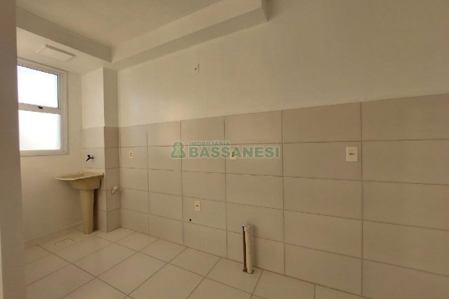 Apartamento com 49m², 2 dormitórios, 1 vaga, no bairro Nossa Senhora do Rosário em Caxias do Sul para Alugar