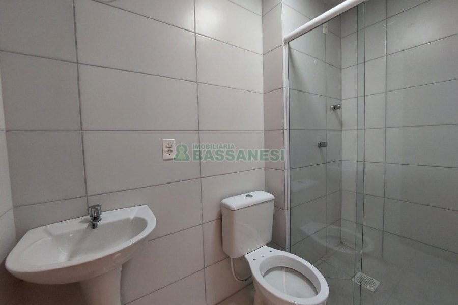 Apartamento com 49m², 2 dormitórios, 1 vaga, no bairro Nossa Senhora do Rosário em Caxias do Sul para Alugar