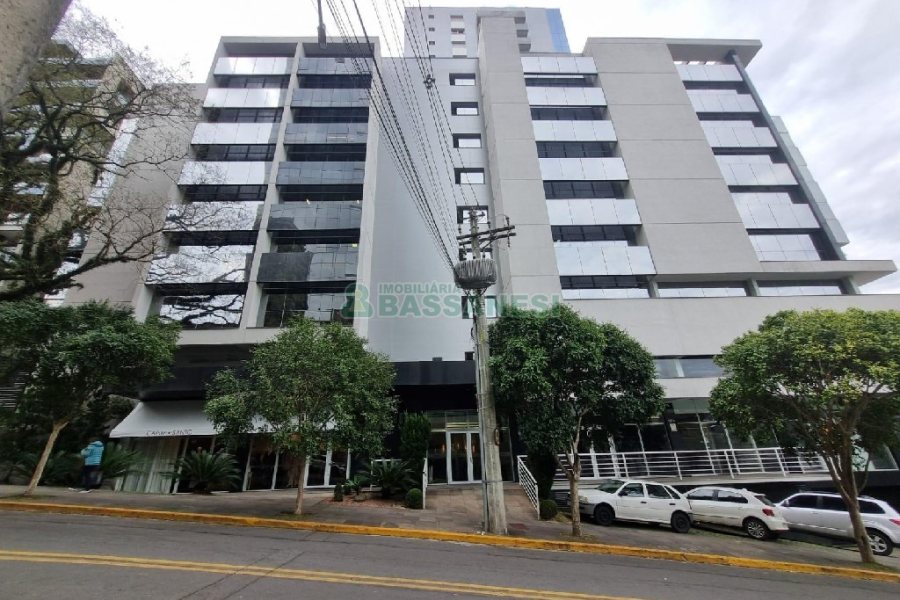 Sala com 33m², no bairro Centro em Caxias do Sul para Alugar ou Comprar
