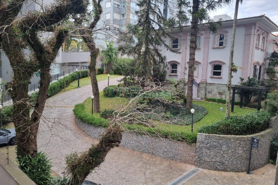 Sala com 33m², no bairro Centro em Caxias do Sul para Alugar ou Comprar