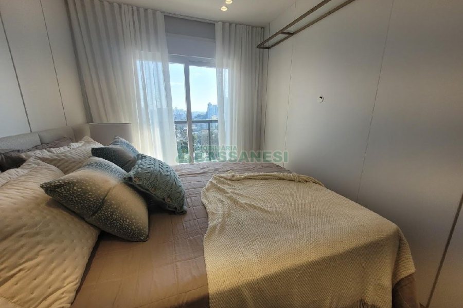 Apto Mobiliado com 110m², 3 dormitórios, 2 vagas, no bairro Petrópolis em Caxias do Sul para Alugar