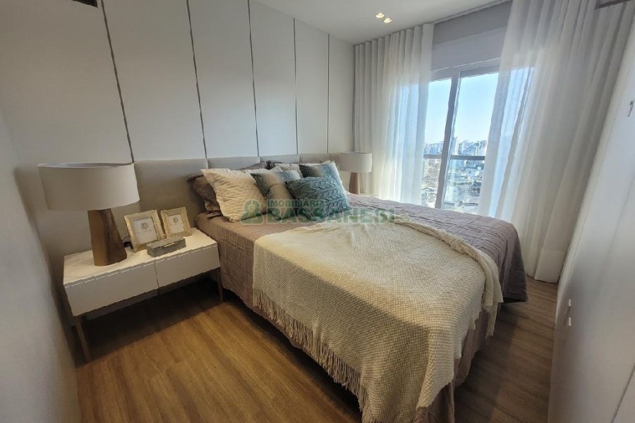 Apto Mobiliado com 110m², 3 dormitórios, 2 vagas, no bairro Petrópolis em Caxias do Sul para Alugar