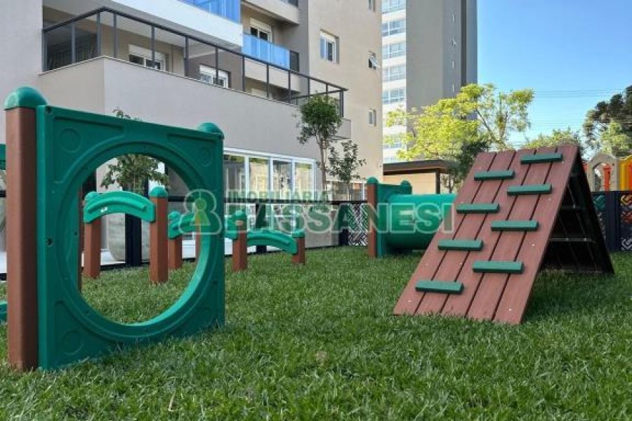 Apto Mobiliado com 110m², 3 dormitórios, 2 vagas, no bairro Petrópolis em Caxias do Sul para Alugar