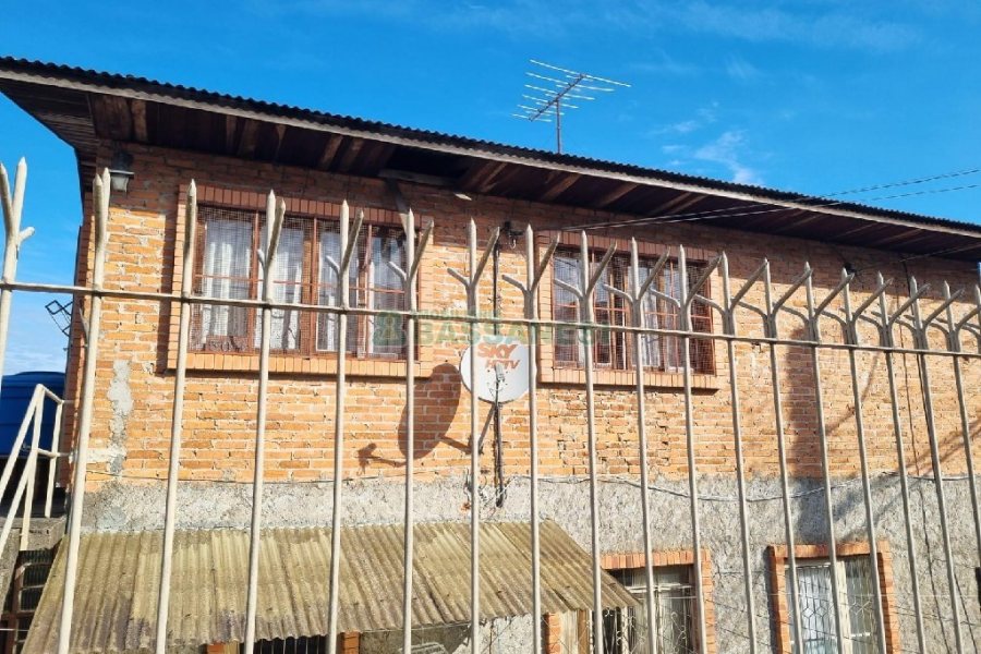 Casa com 80m², 2 dormitórios, no bairro Presidente Vargas em Caxias do Sul para Alugar