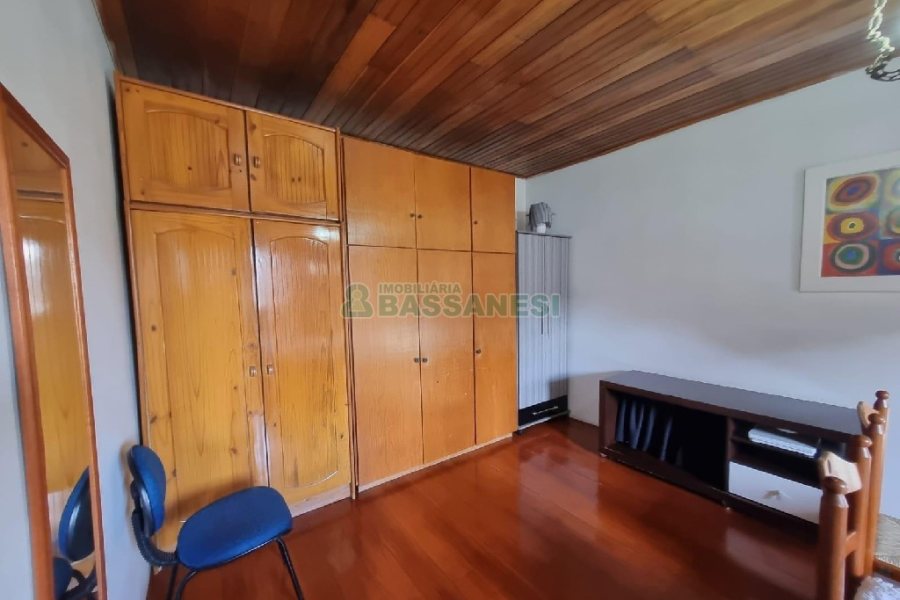 Casa com 80m², 2 dormitórios, no bairro Presidente Vargas em Caxias do Sul para Alugar