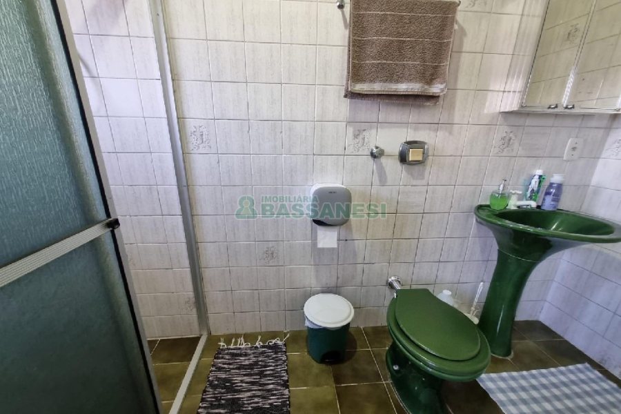 Casa com 80m², 2 dormitórios, no bairro Presidente Vargas em Caxias do Sul para Alugar