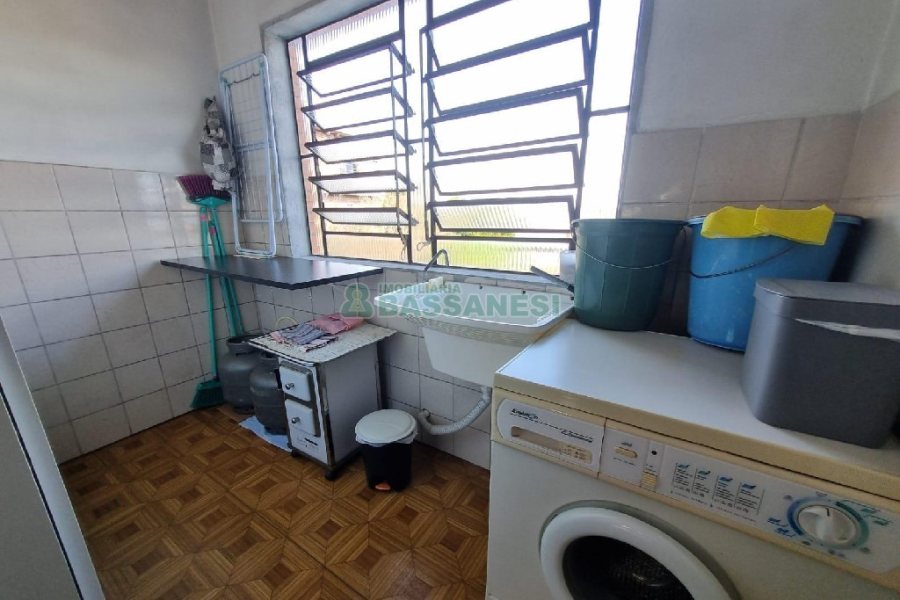 Casa com 80m², 2 dormitórios, no bairro Presidente Vargas em Caxias do Sul para Alugar