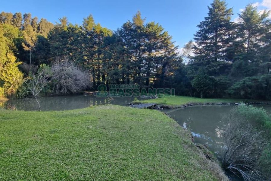 Chácara com 300m², 4 dormitórios, no bairro Fazenda Souza em Caxias do Sul para Comprar