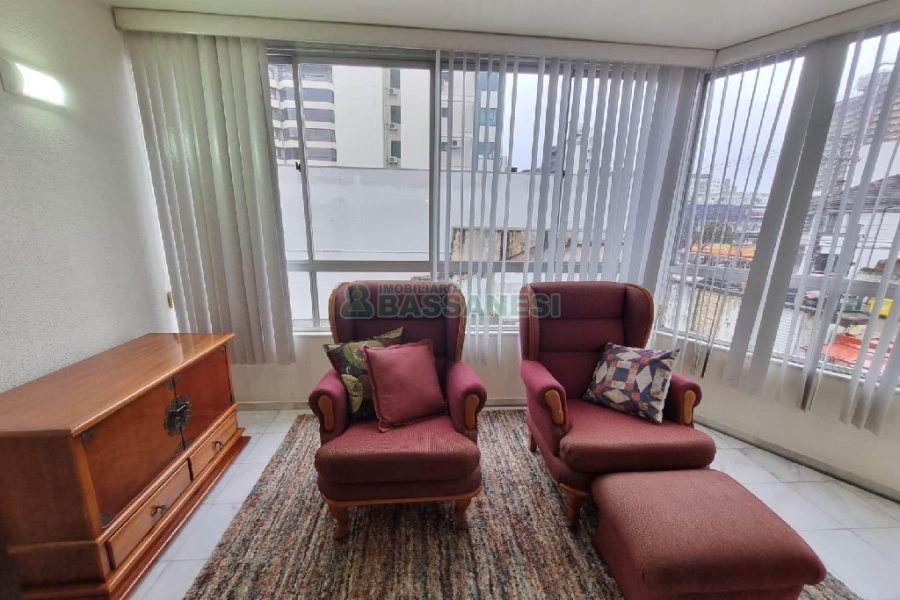 Apto Mobiliado com 130m², 3 dormitórios, 1 vaga, no bairro Lourdes em Caxias do Sul para Comprar