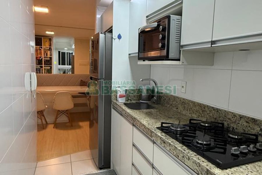 Apartamento com 66m², 2 dormitórios, 1 vaga, no bairro Kayser em Caxias do Sul para Comprar