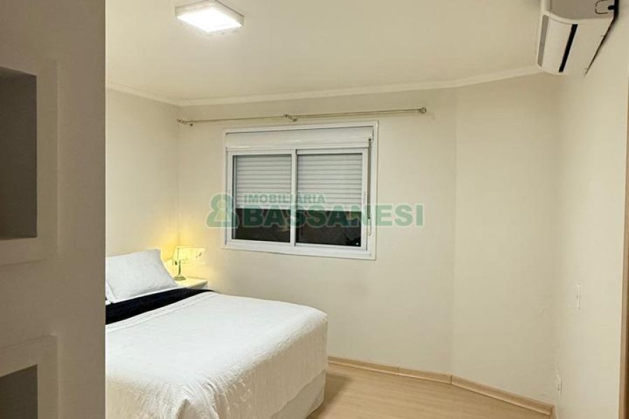 Apartamento com 66m², 2 dormitórios, 1 vaga, no bairro Kayser em Caxias do Sul para Comprar