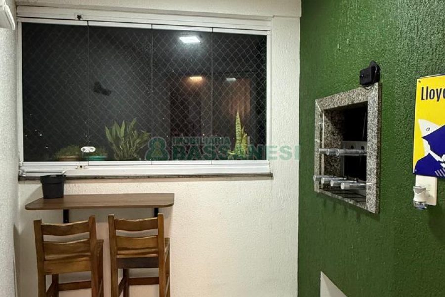 Apartamento com 66m², 2 dormitórios, 1 vaga, no bairro Kayser em Caxias do Sul para Comprar