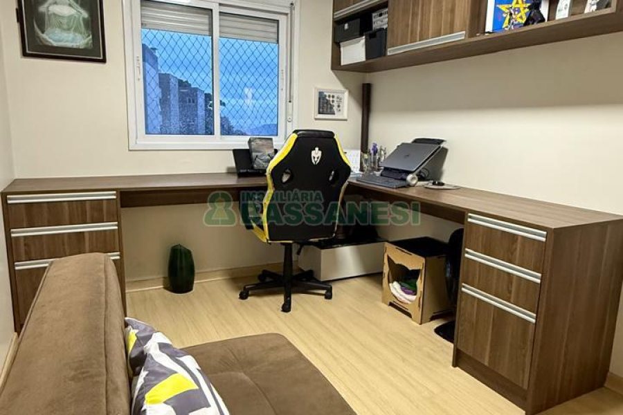 Apartamento com 66m², 2 dormitórios, 1 vaga, no bairro Kayser em Caxias do Sul para Comprar
