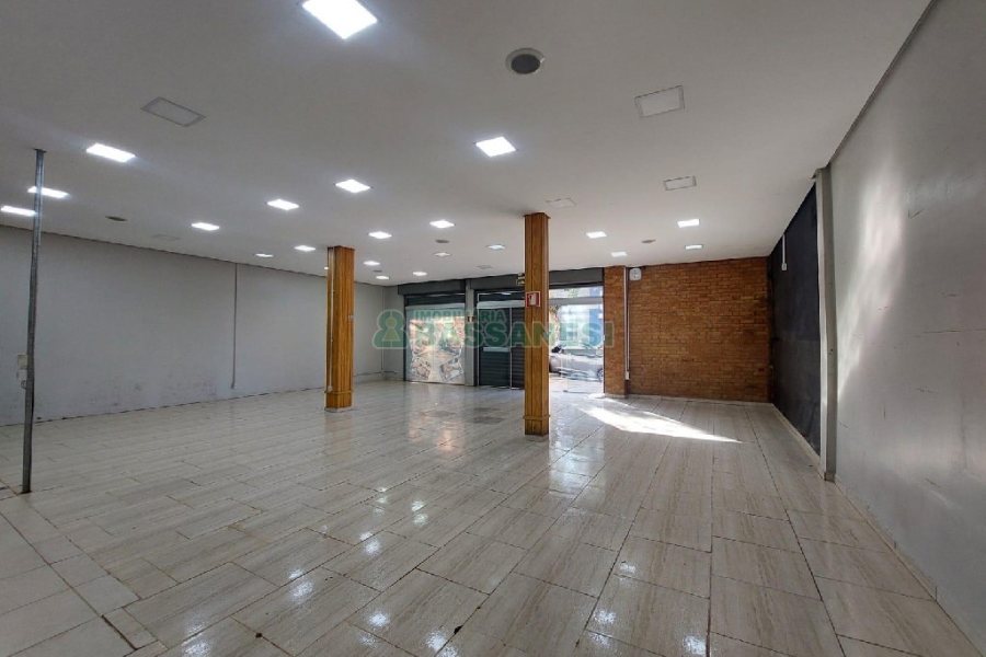 Loja com 160m², no bairro Santa Catarina em Caxias do Sul para Alugar