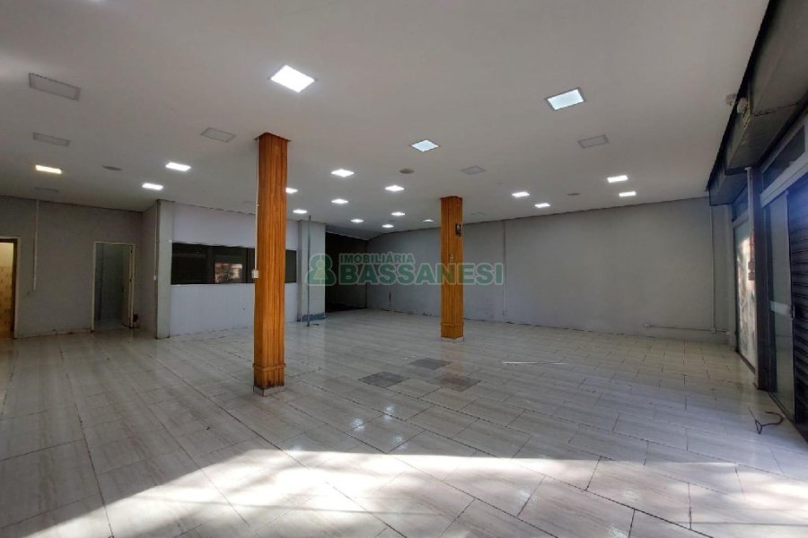 Loja com 160m², no bairro Santa Catarina em Caxias do Sul para Alugar