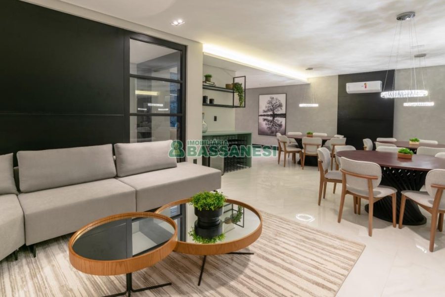 Apto Mobiliado com 164m², 3 dormitórios, 2 vagas, no bairro Madureira em Caxias do Sul para Alugar