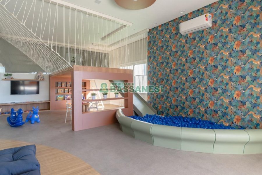 Apto Mobiliado com 164m², 3 dormitórios, 2 vagas, no bairro Madureira em Caxias do Sul para Alugar