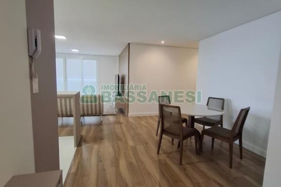 Apto Mobiliado com 164m², 3 dormitórios, 2 vagas, no bairro Madureira em Caxias do Sul para Alugar