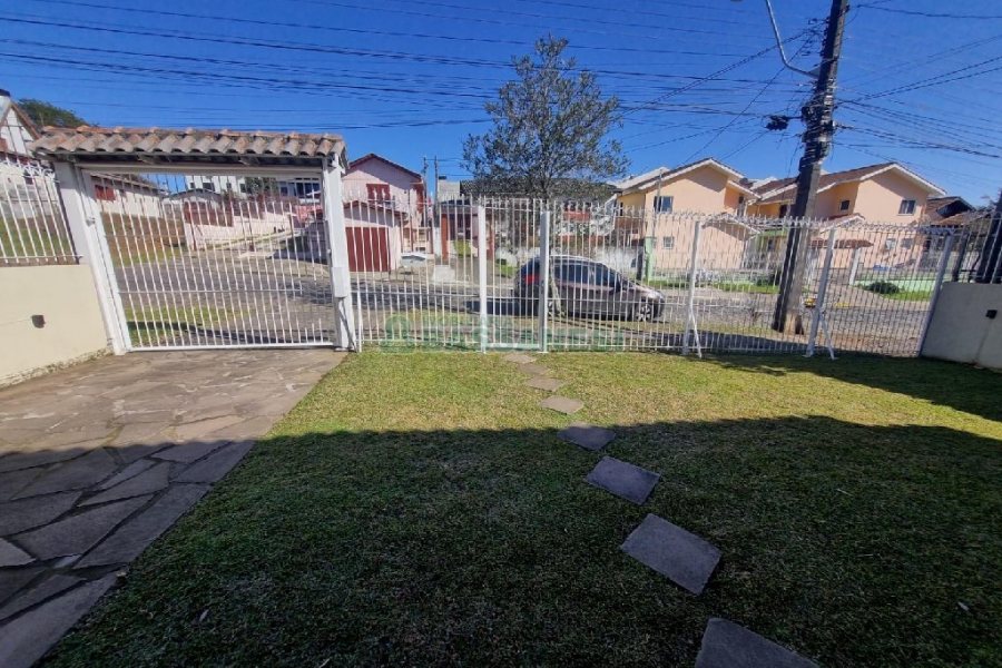 Casa Mobiliada com 150m², 3 dormitórios, 2 vagas, no bairro Cidade Nova em Caxias do Sul para Alugar ou Comprar