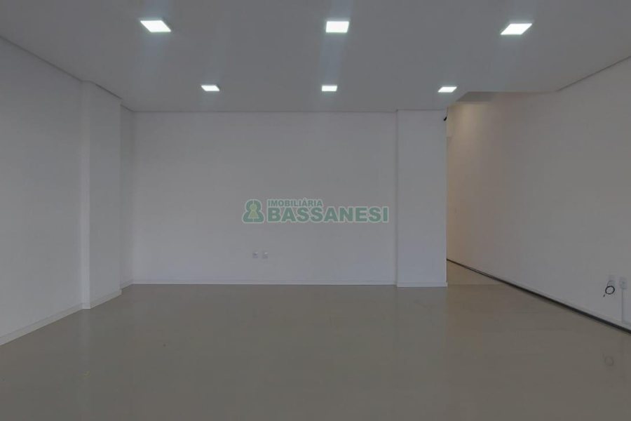 Loja com 98m², no bairro Diamantino em Caxias do Sul para Alugar