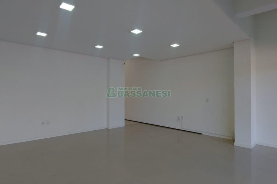 Loja com 98m², no bairro Diamantino em Caxias do Sul para Alugar