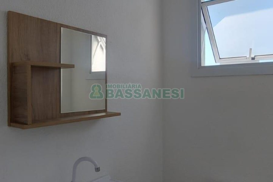 Loja com 98m², no bairro Diamantino em Caxias do Sul para Alugar