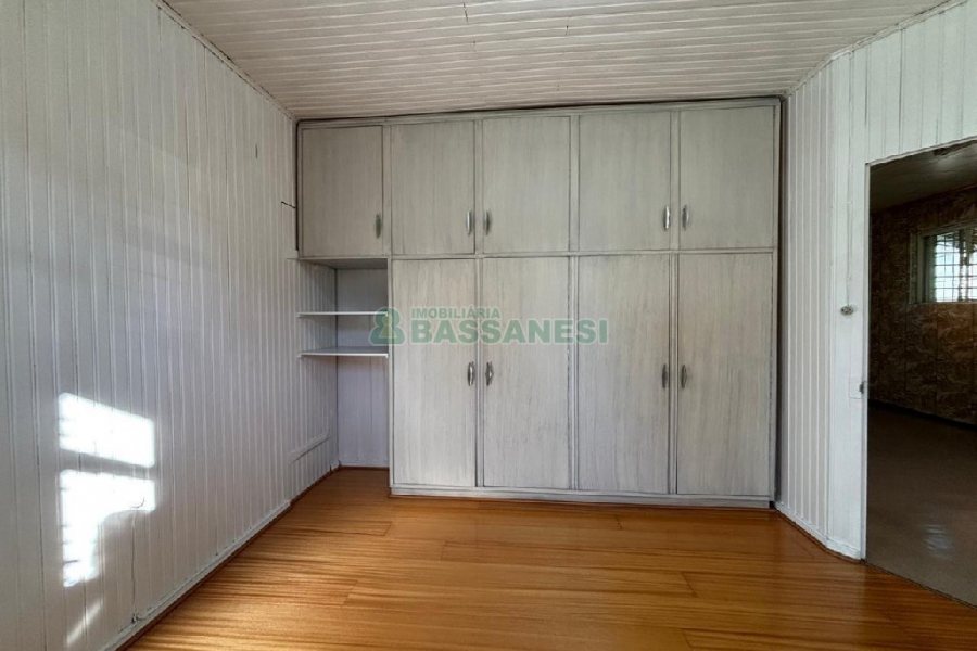 Casa com 98m², 2 dormitórios, no bairro Jardim América em Caxias do Sul para Alugar