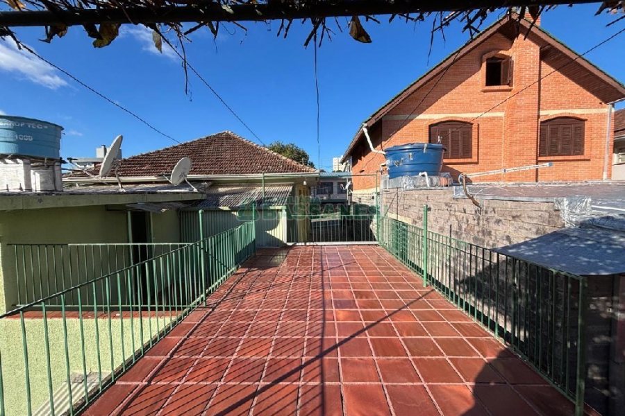 Casa com 98m², 2 dormitórios, no bairro Jardim América em Caxias do Sul para Alugar