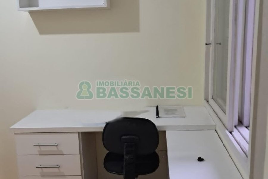 Sobrado com 86m², 3 dormitórios, 1 vaga, no bairro Cristo Redentor em Caxias do Sul para Comprar