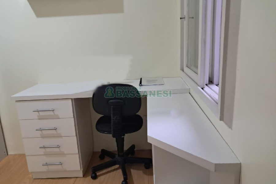 Sobrado com 86m², 3 dormitórios, 1 vaga, no bairro Cristo Redentor em Caxias do Sul para Comprar