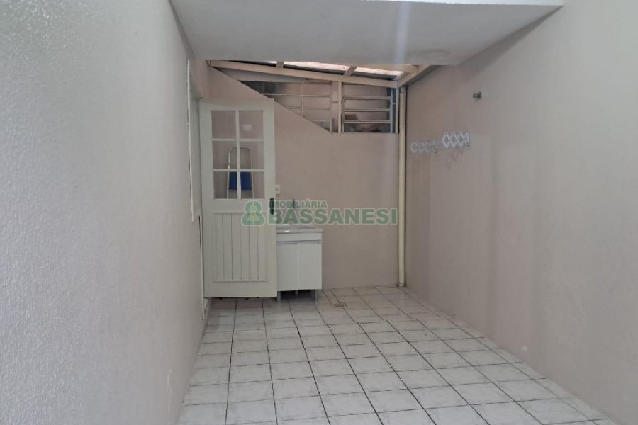 Sobrado com 86m², 3 dormitórios, 1 vaga, no bairro Cristo Redentor em Caxias do Sul para Comprar