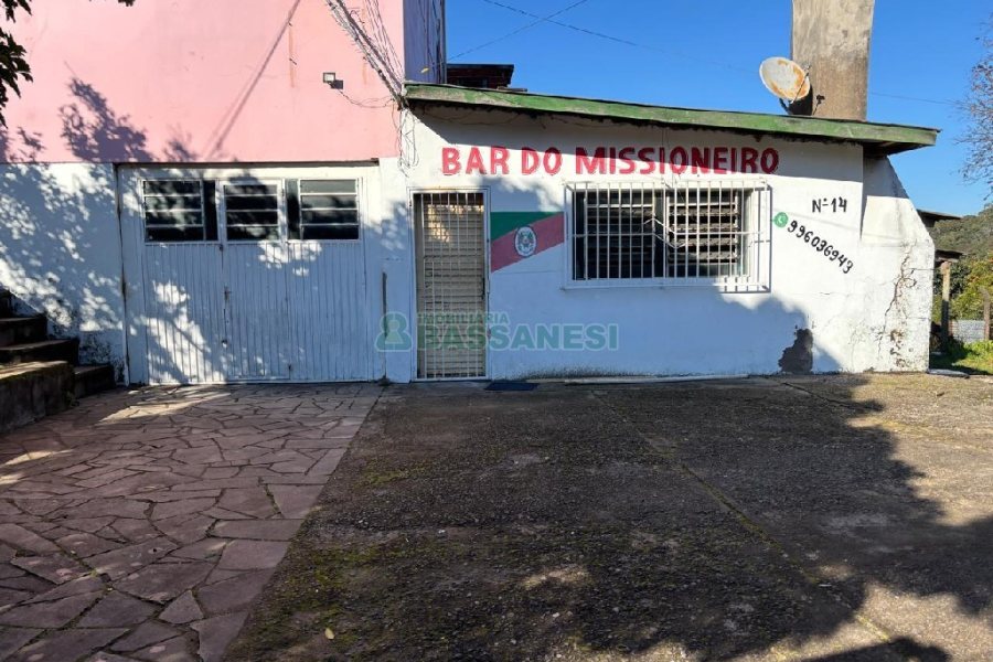 Loja com 71m², 1 vaga, no bairro Charqueadas em Caxias do Sul para Alugar