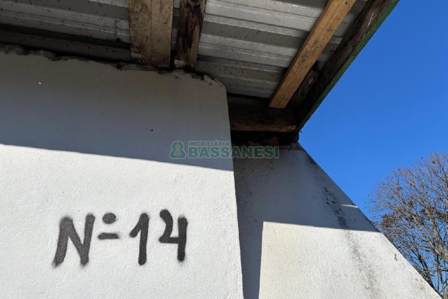 Loja com 71m², 1 vaga, no bairro Charqueadas em Caxias do Sul para Alugar