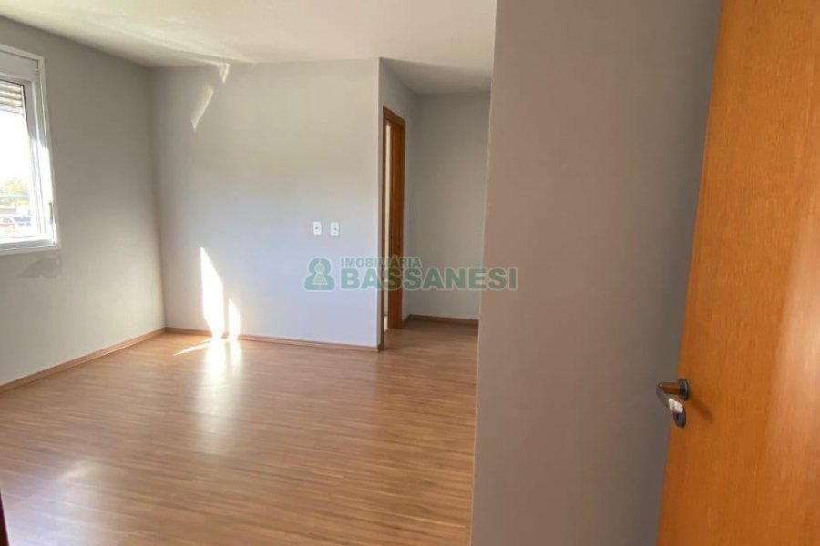Apartamento com 67m², 2 dormitórios, 1 vaga, no bairro Nossa Senhora do Rosário em Caxias do Sul para Alugar