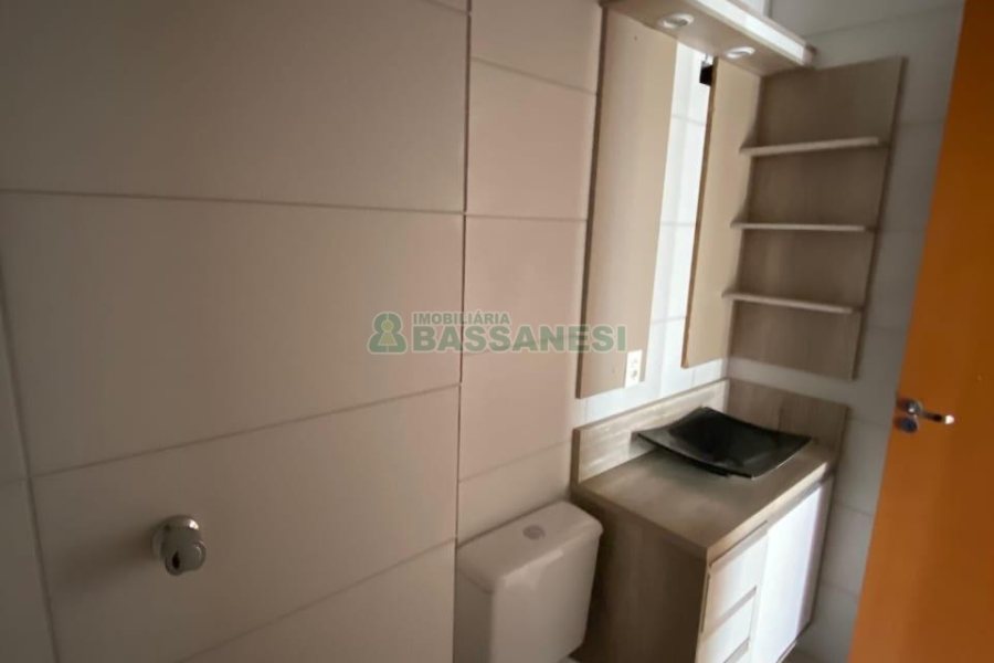 Apartamento com 67m², 2 dormitórios, 1 vaga, no bairro Nossa Senhora do Rosário em Caxias do Sul para Alugar
