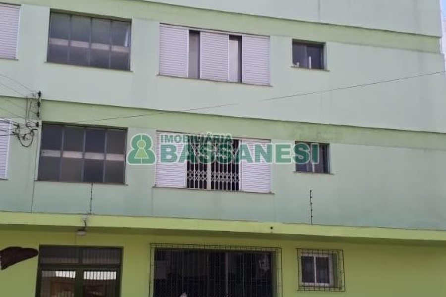 Apartamento com 65m², 3 dormitórios, no bairro Pio X em Caxias do Sul para Comprar