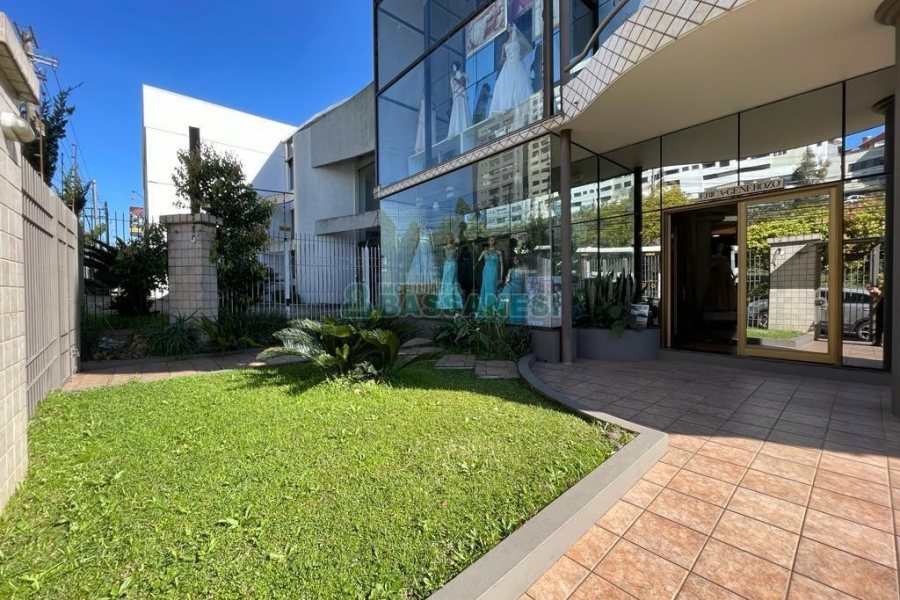 Predio com 1352m², 1 vaga, no bairro Cinqüentenário em Caxias do Sul para Alugar