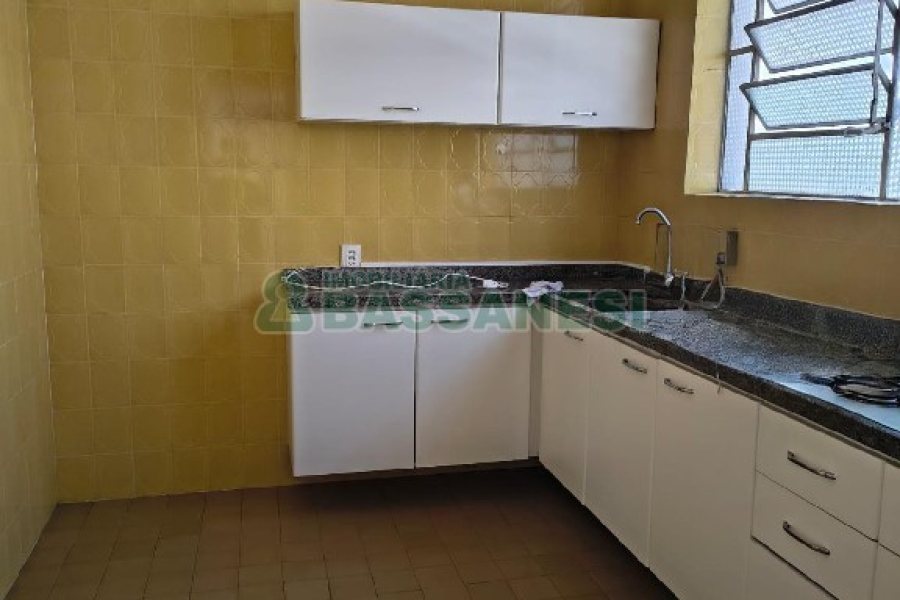 Apartamento com 80m², 2 dormitórios, 1 vaga, no bairro Nossa Senhora de Lourdes em Caxias do Sul para Alugar ou Comprar