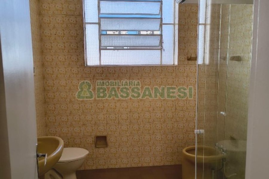 Apartamento com 80m², 2 dormitórios, 1 vaga, no bairro Nossa Senhora de Lourdes em Caxias do Sul para Alugar ou Comprar