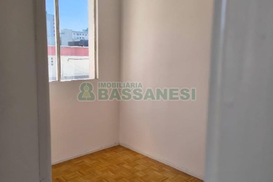 Apartamento com 80m², 2 dormitórios, 1 vaga, no bairro Nossa Senhora de Lourdes em Caxias do Sul para Alugar ou Comprar