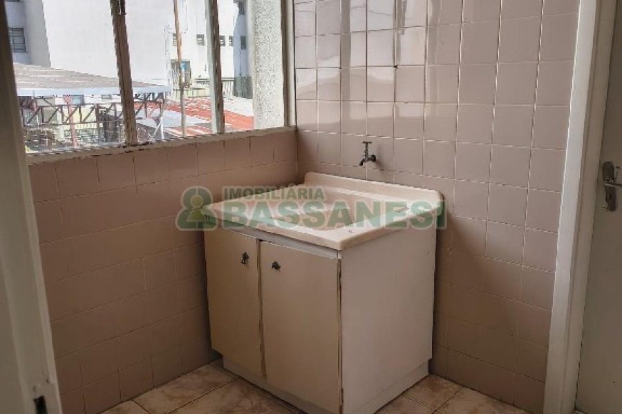 Apartamento com 80m², 2 dormitórios, 1 vaga, no bairro Nossa Senhora de Lourdes em Caxias do Sul para Alugar ou Comprar