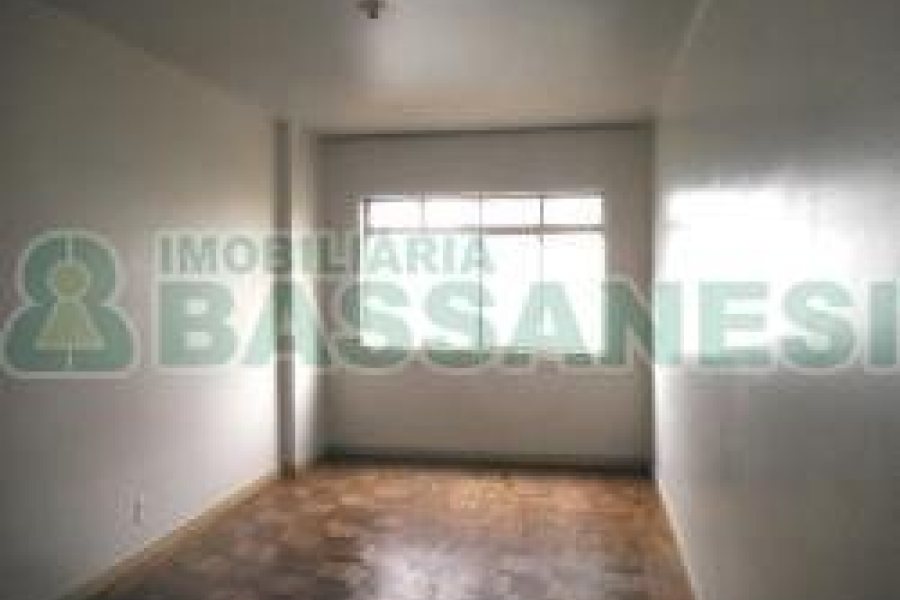 Apartamento com 114m², 3 dormitórios, no bairro São Pelegrino em Caxias do Sul para Comprar