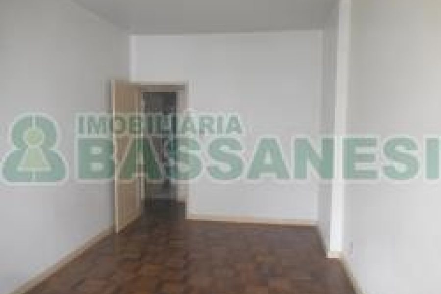 Apartamento com 114m², 3 dormitórios, no bairro São Pelegrino em Caxias do Sul para Comprar