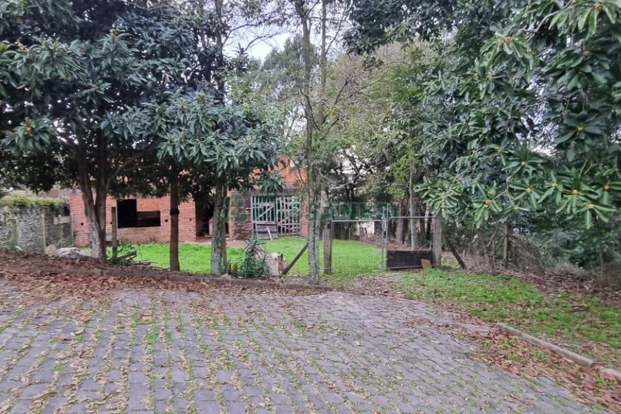 Terreno com 723m², no bairro Santa Catarina em Caxias do Sul para Comprar