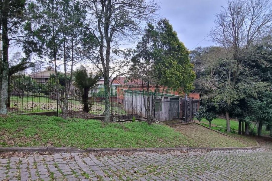 Terreno com 723m², no bairro Santa Catarina em Caxias do Sul para Comprar
